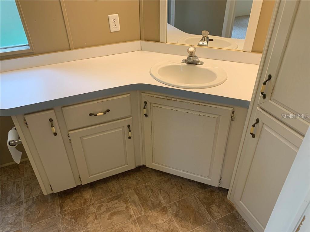 8731 LITHIA PINECREST RD, LITHIA, FL, 33547