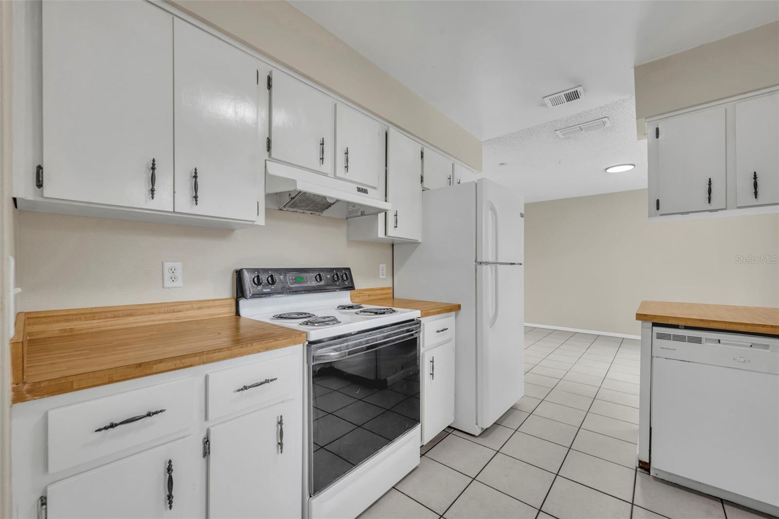 3046 N WINDCHIME CIR, APOPKA, FL, 32703