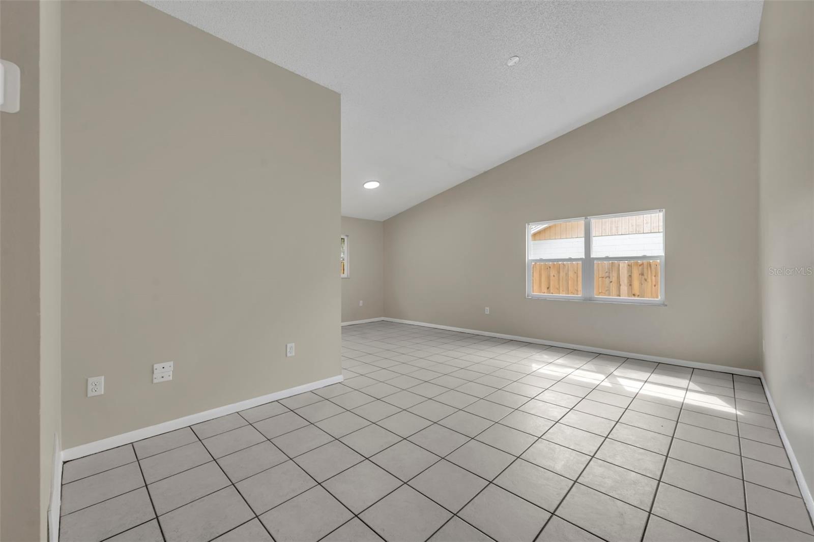 3046 N WINDCHIME CIR, APOPKA, FL, 32703