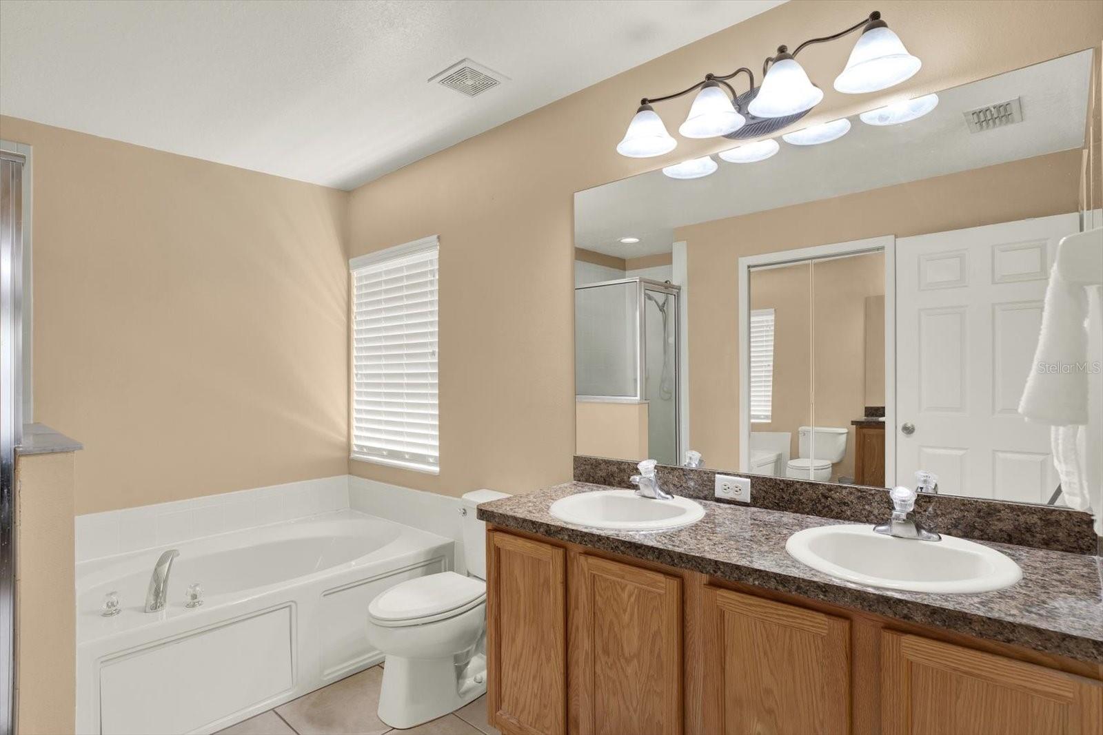 Primary En-Suite Bathroom