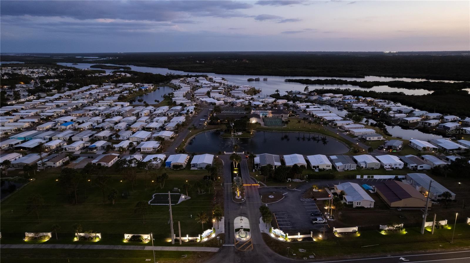 130 ISLAND POINT RD, NORTH PORT, FL, 34287