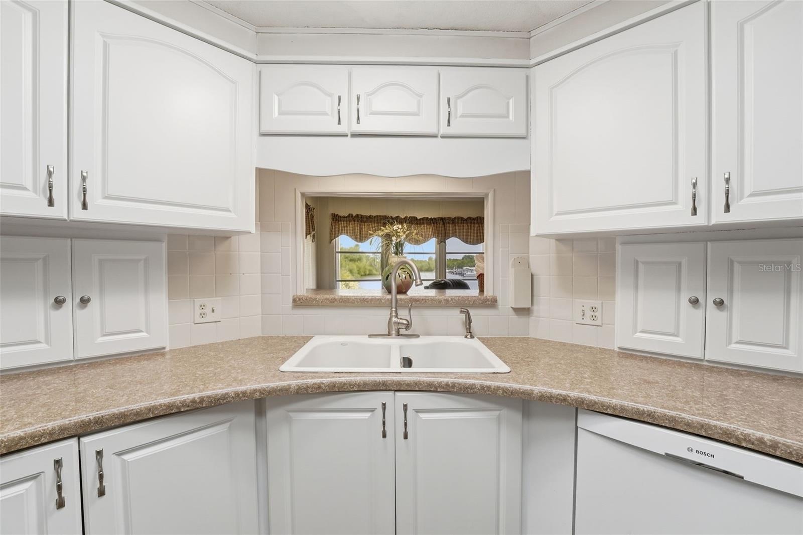 130 ISLAND POINT RD, NORTH PORT, FL, 34287