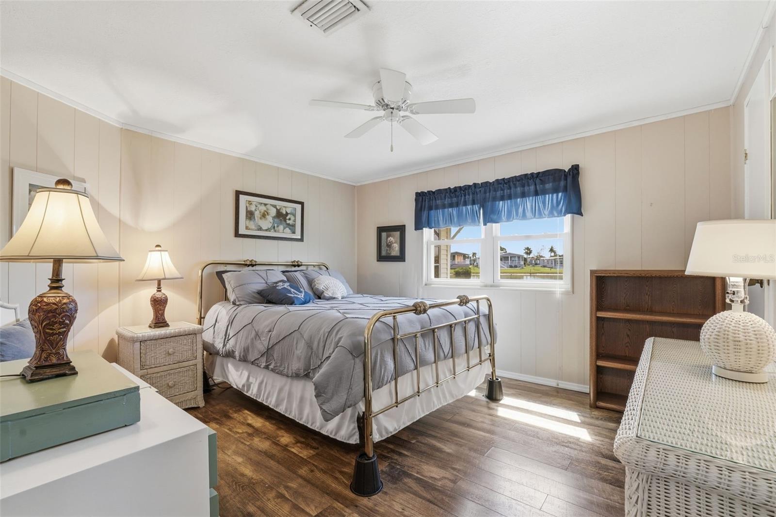 130 ISLAND POINT RD, NORTH PORT, FL, 34287