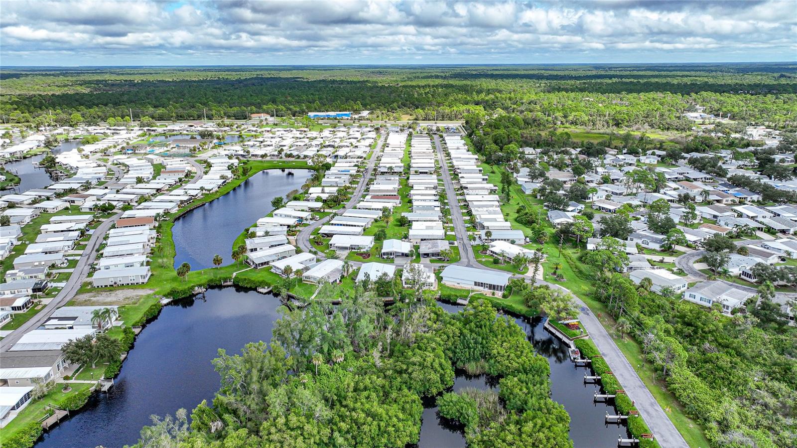 130 ISLAND POINT RD, NORTH PORT, FL, 34287