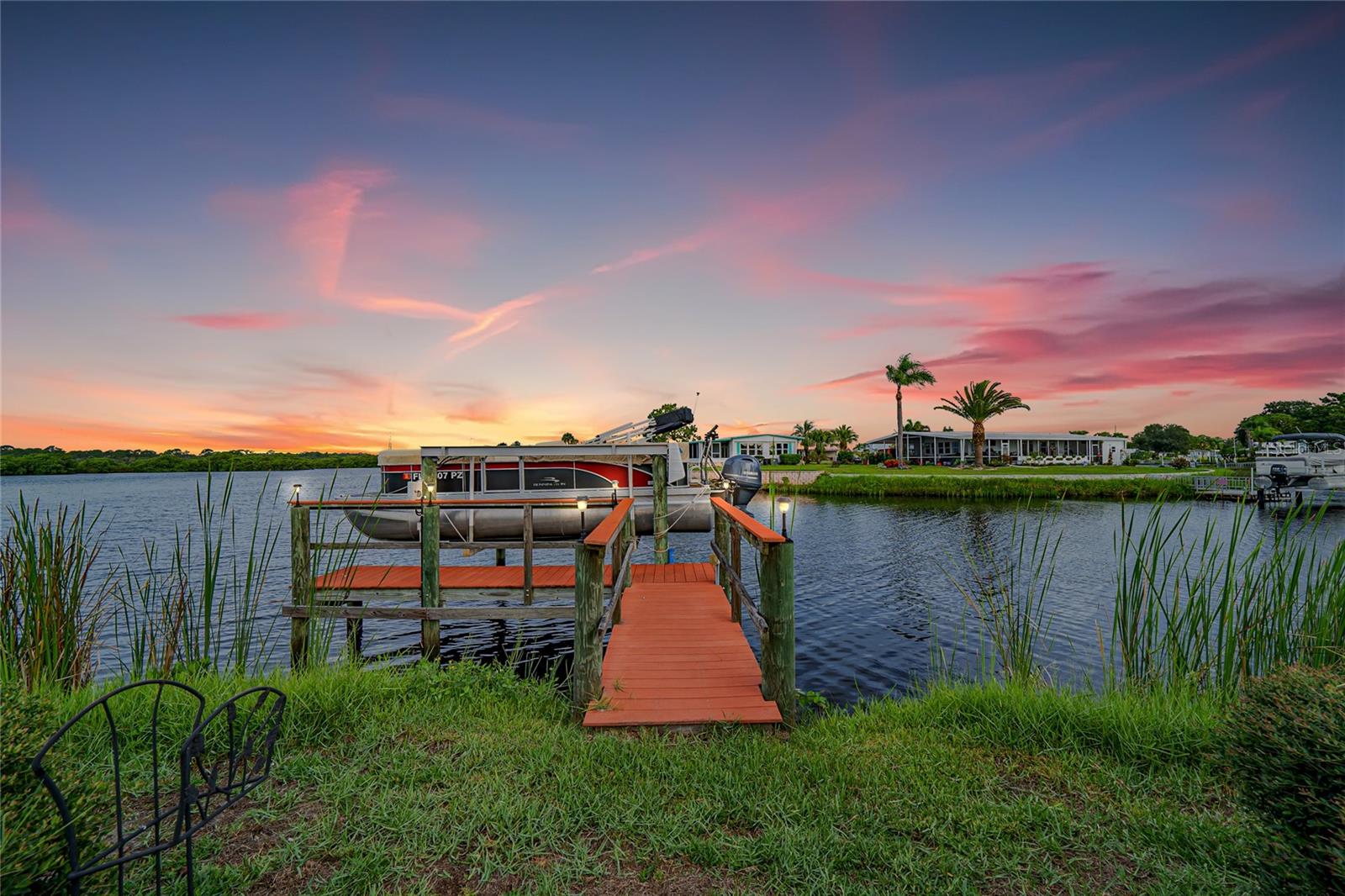 130 ISLAND POINT RD, NORTH PORT, FL, 34287
