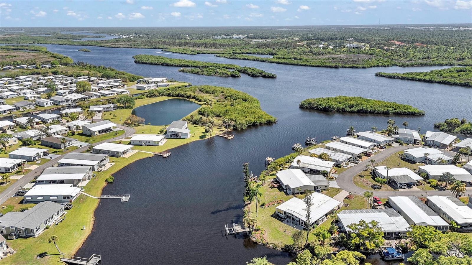 130 ISLAND POINT RD, NORTH PORT, FL, 34287