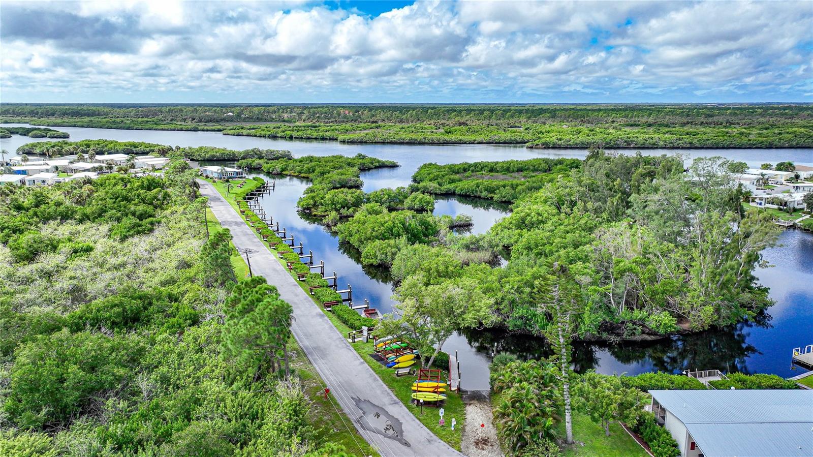 130 ISLAND POINT RD, NORTH PORT, FL, 34287