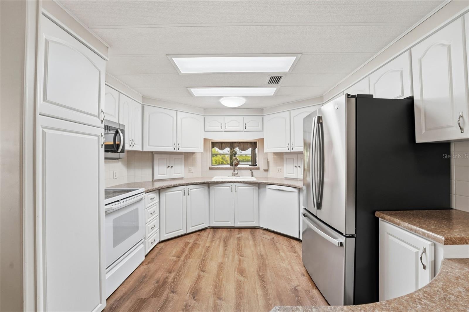 130 ISLAND POINT RD, NORTH PORT, FL, 34287