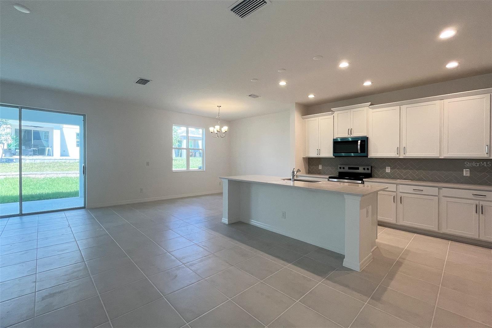 7036 ROLLING LEAF RD, GROVELAND, FL, 34736