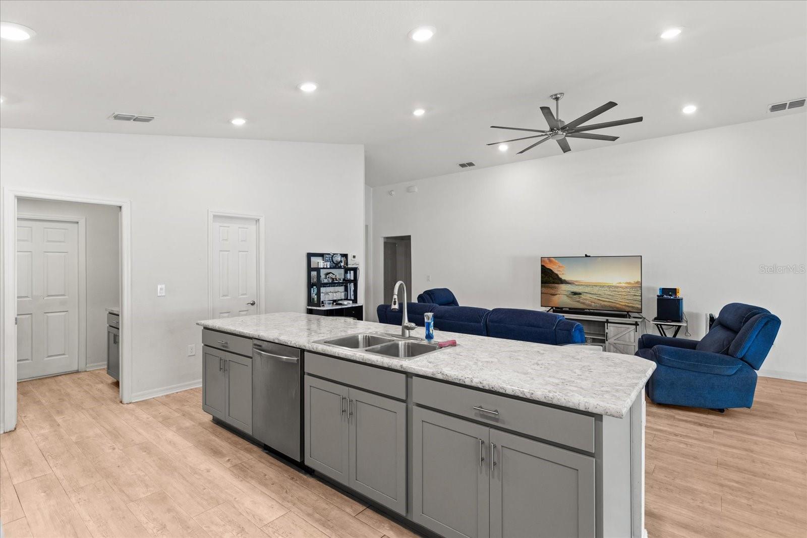 1385 MEZZAVALLE WAY, AUBURNDALE, FL, 33823