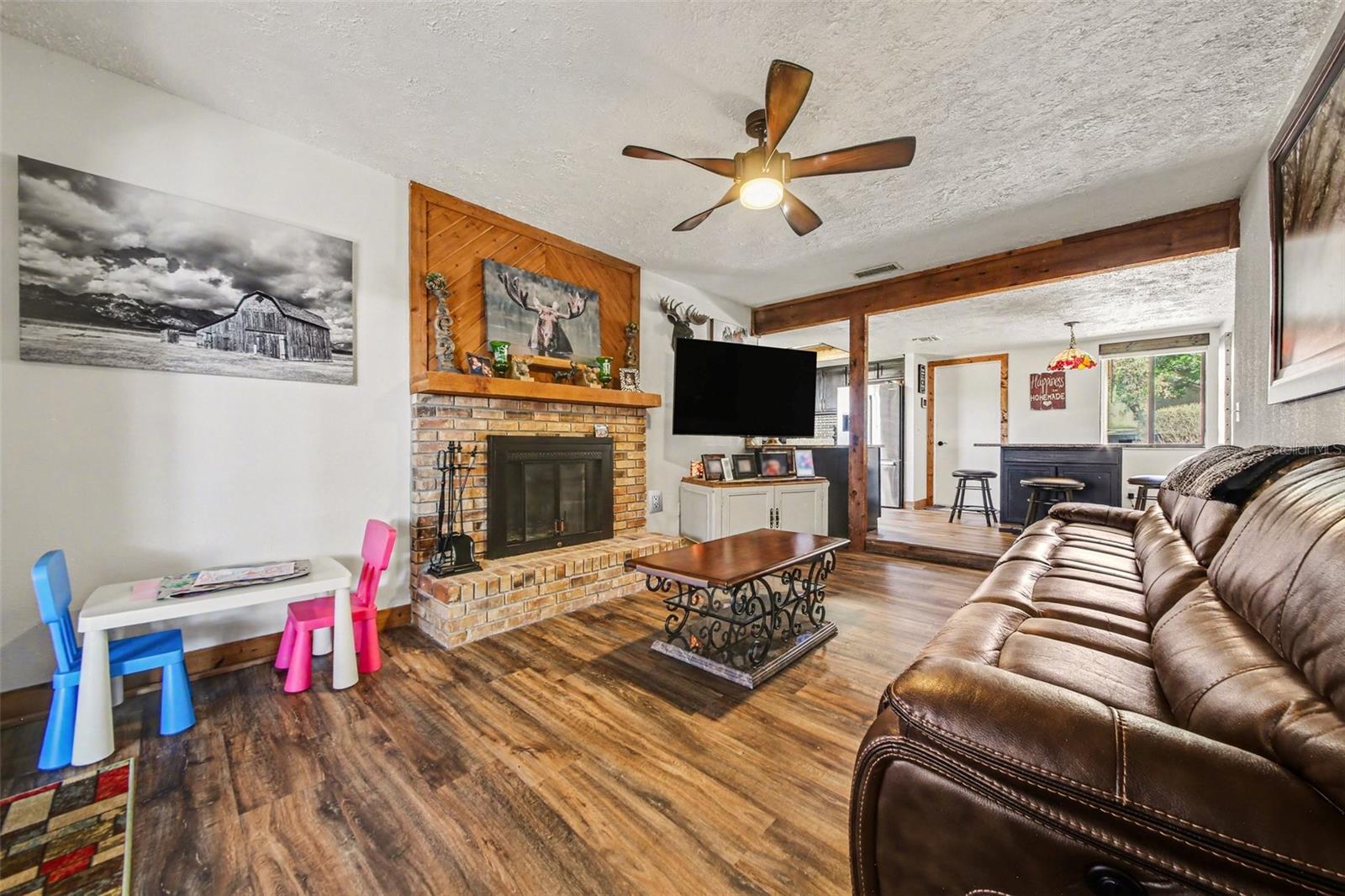 916 E CLEVELAND ST, APOPKA, FL, 32703