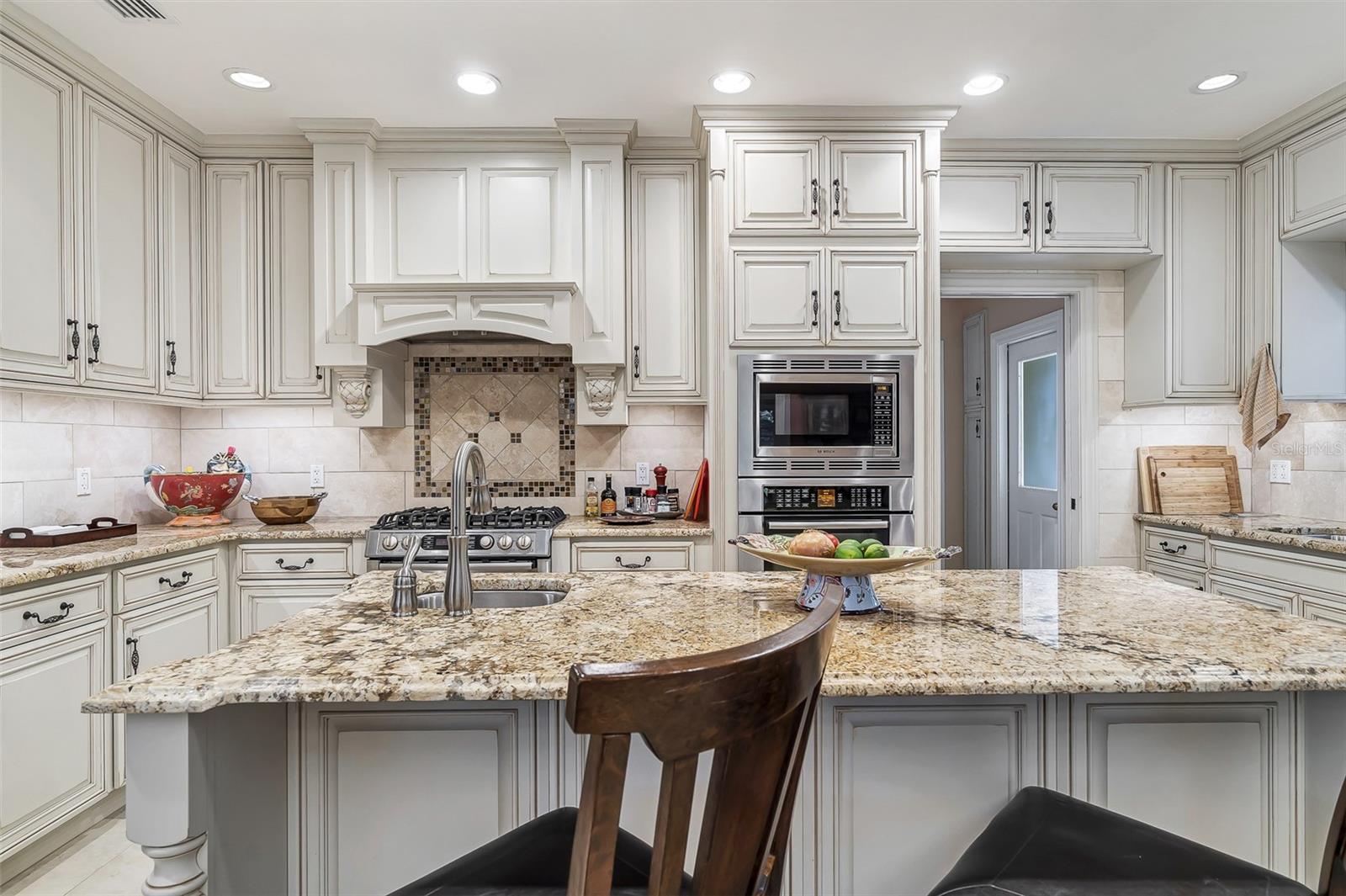 2300 N SCENIC HWY #104, LAKE WALES, FL, 33898