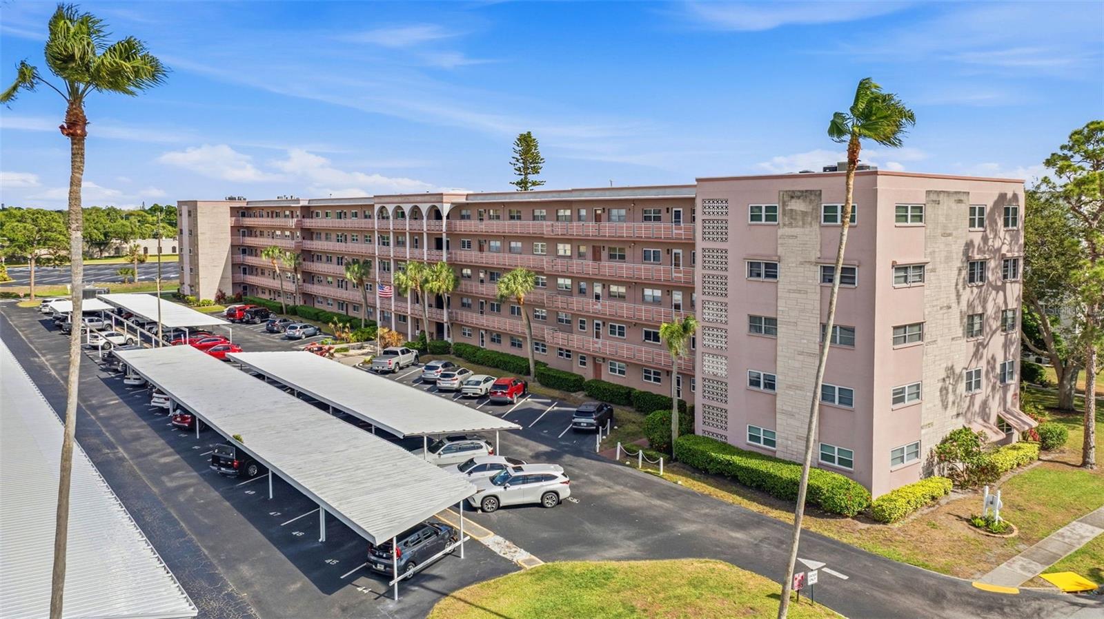 Emory Building exterior Five Towns St. Petersburg