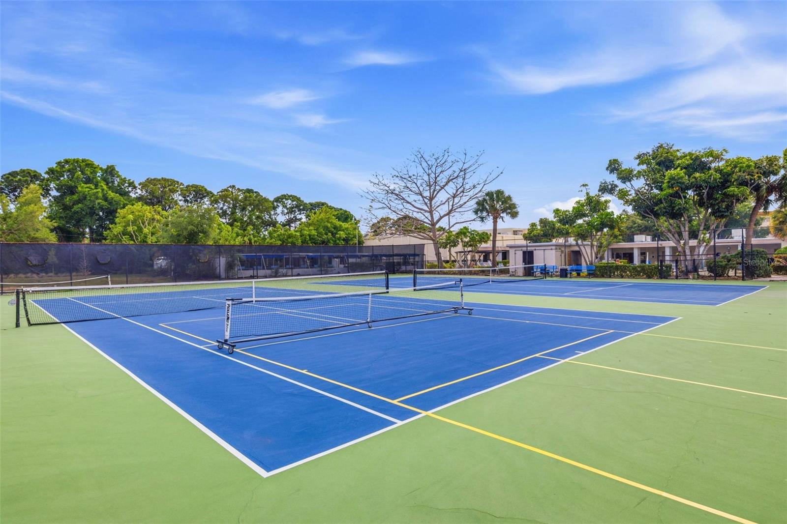 Tennis courts and recreation at Five Towns