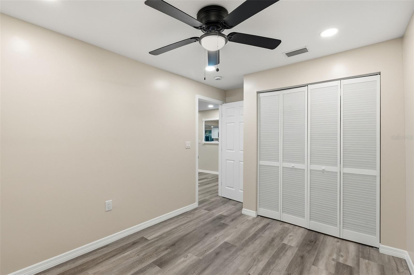 903 VINE AVE, CLEARWATER, FL, 33755