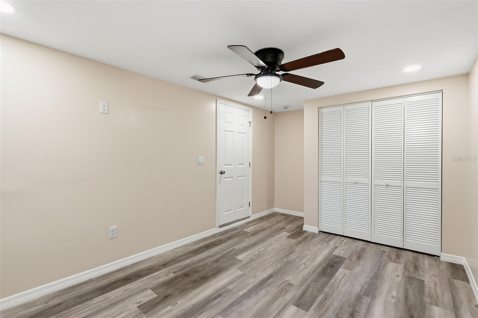 903 VINE AVE, CLEARWATER, FL, 33755