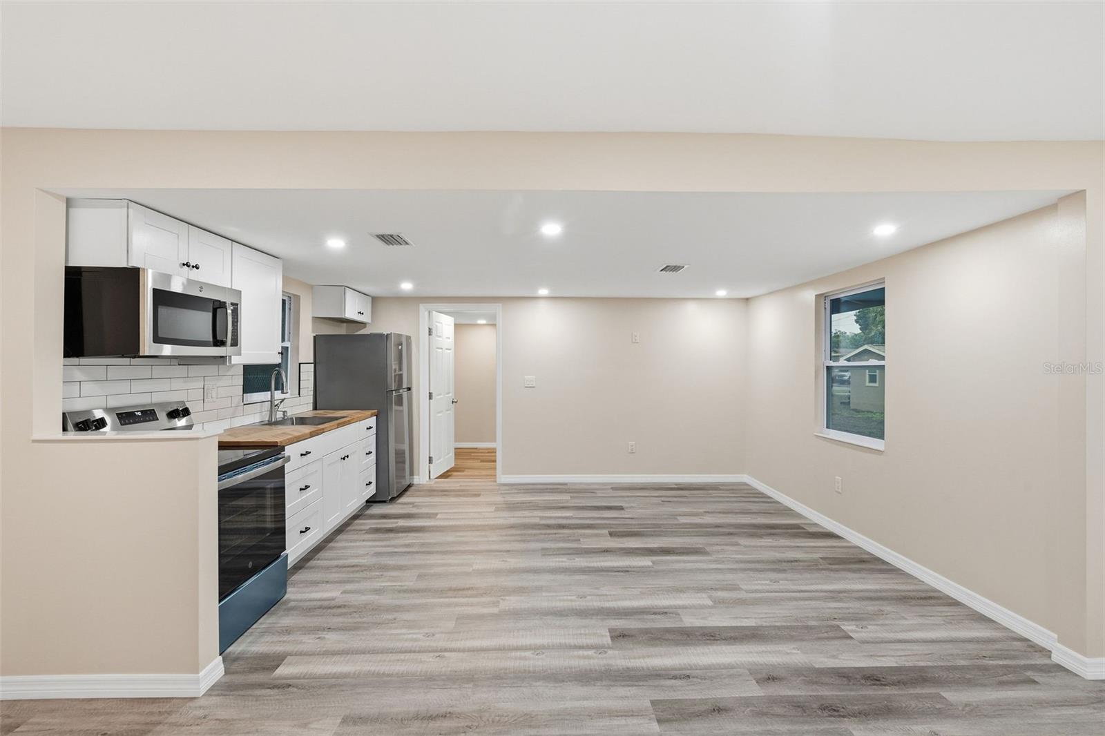 903 VINE AVE, CLEARWATER, FL, 33755