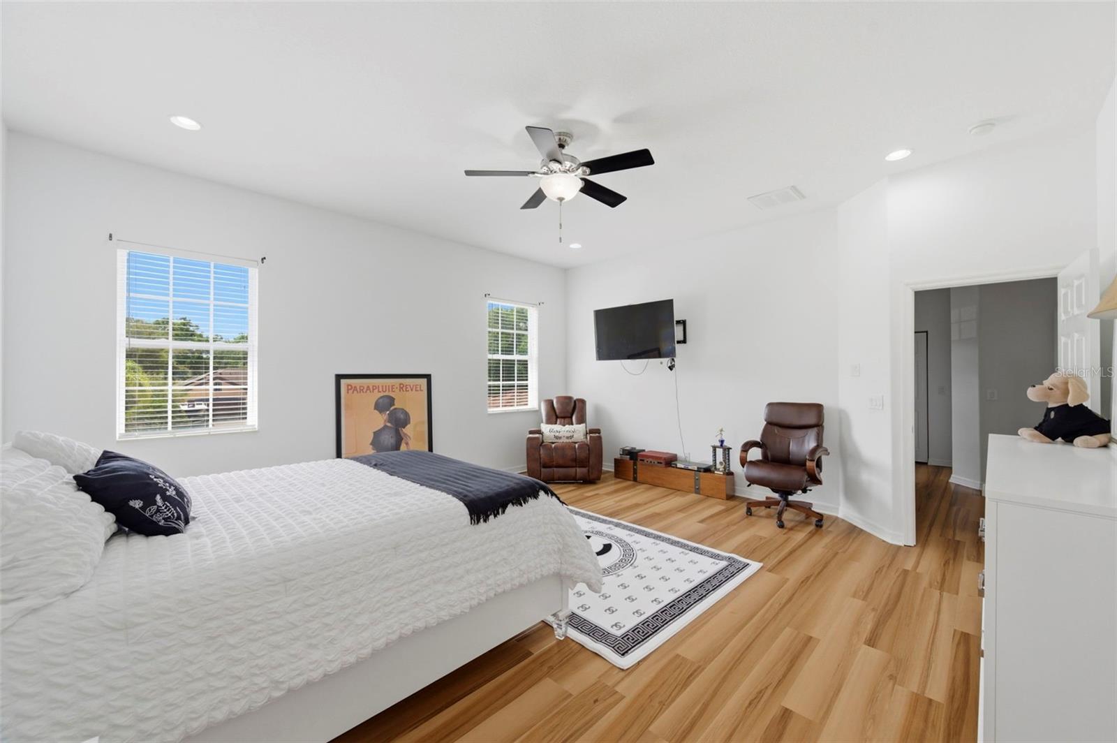 4118 WOODACRE LN, TAMPA, FL, 33624