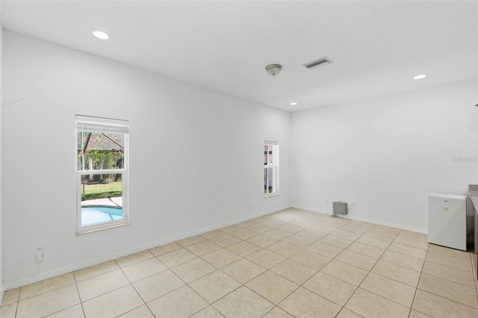 4118 WOODACRE LN, TAMPA, FL, 33624