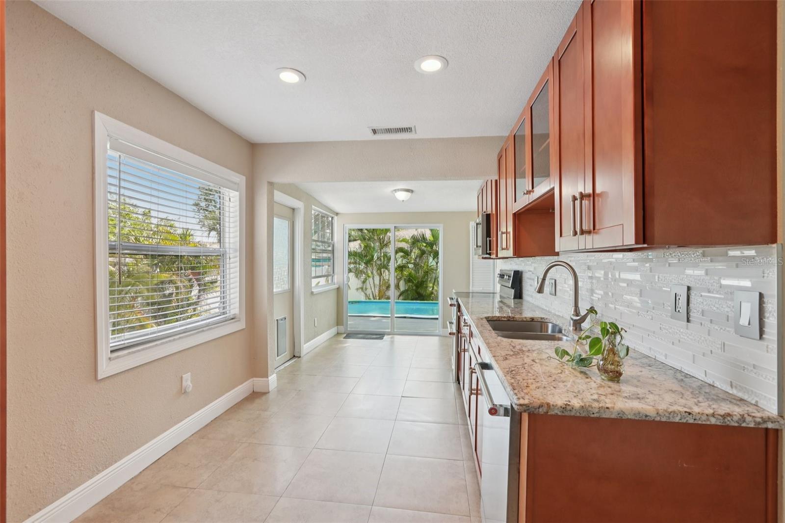 2222 51ST ST S, GULFPORT, FL, 33707