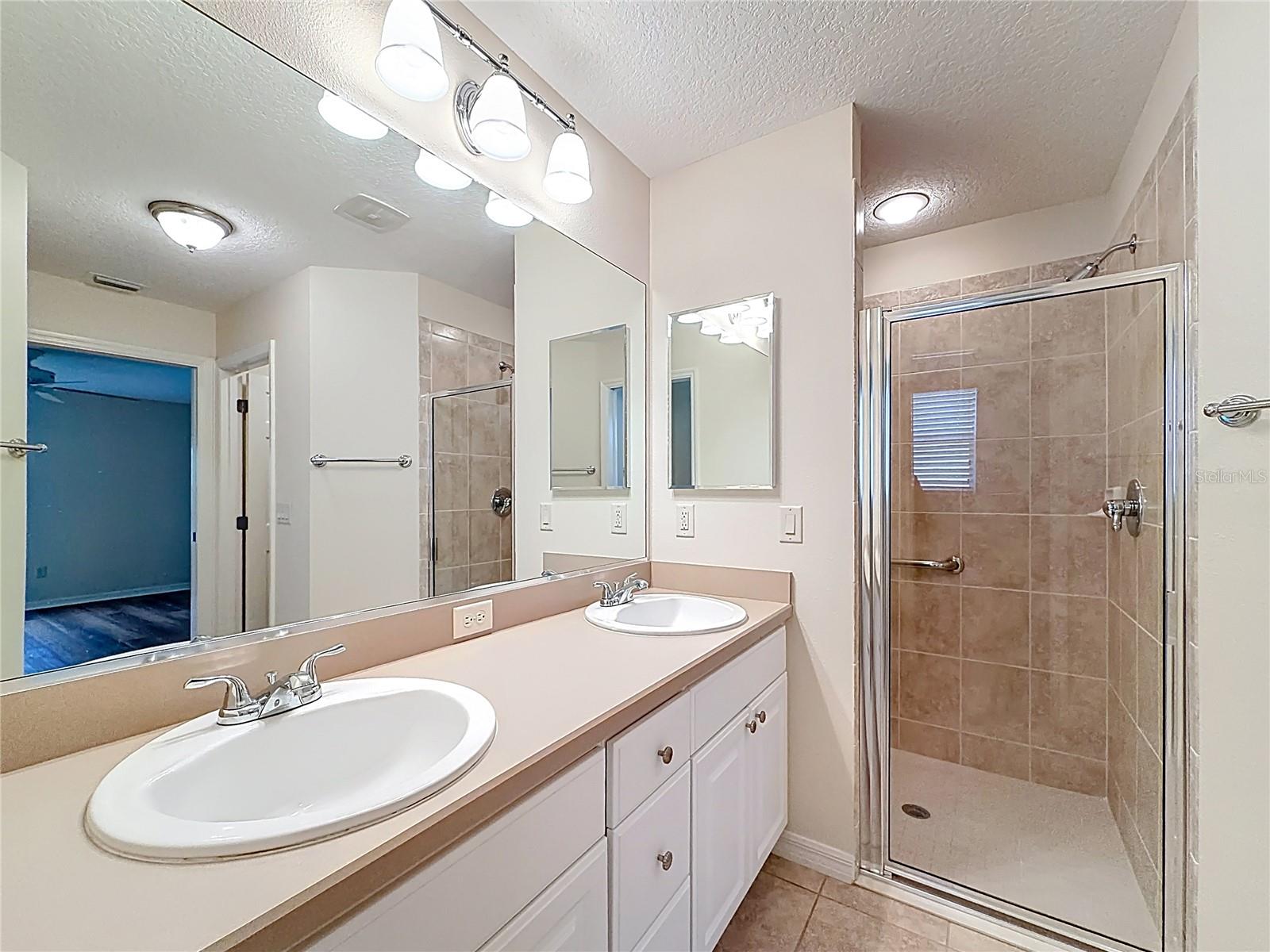 2530 FOXBRIDGE TER, THE VILLAGES, FL, 32162