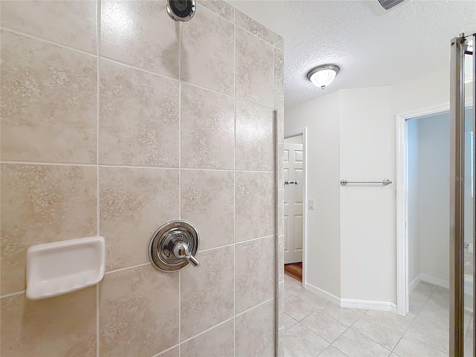 2530 FOXBRIDGE TER, THE VILLAGES, FL, 32162