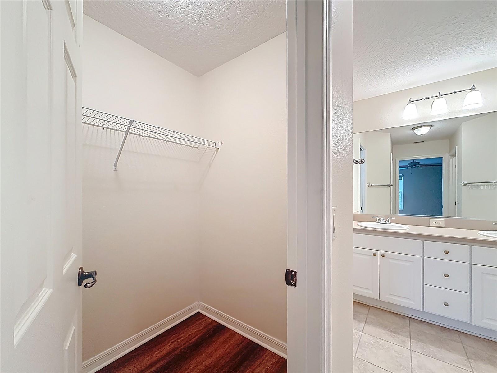 2530 FOXBRIDGE TER, THE VILLAGES, FL, 32162
