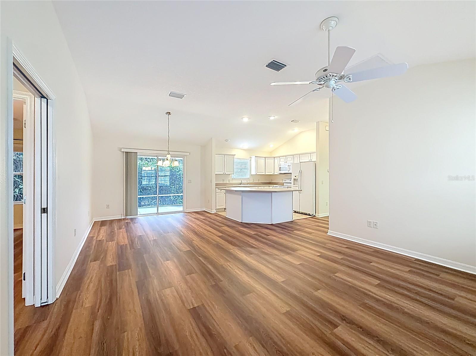 2530 FOXBRIDGE TER, THE VILLAGES, FL, 32162