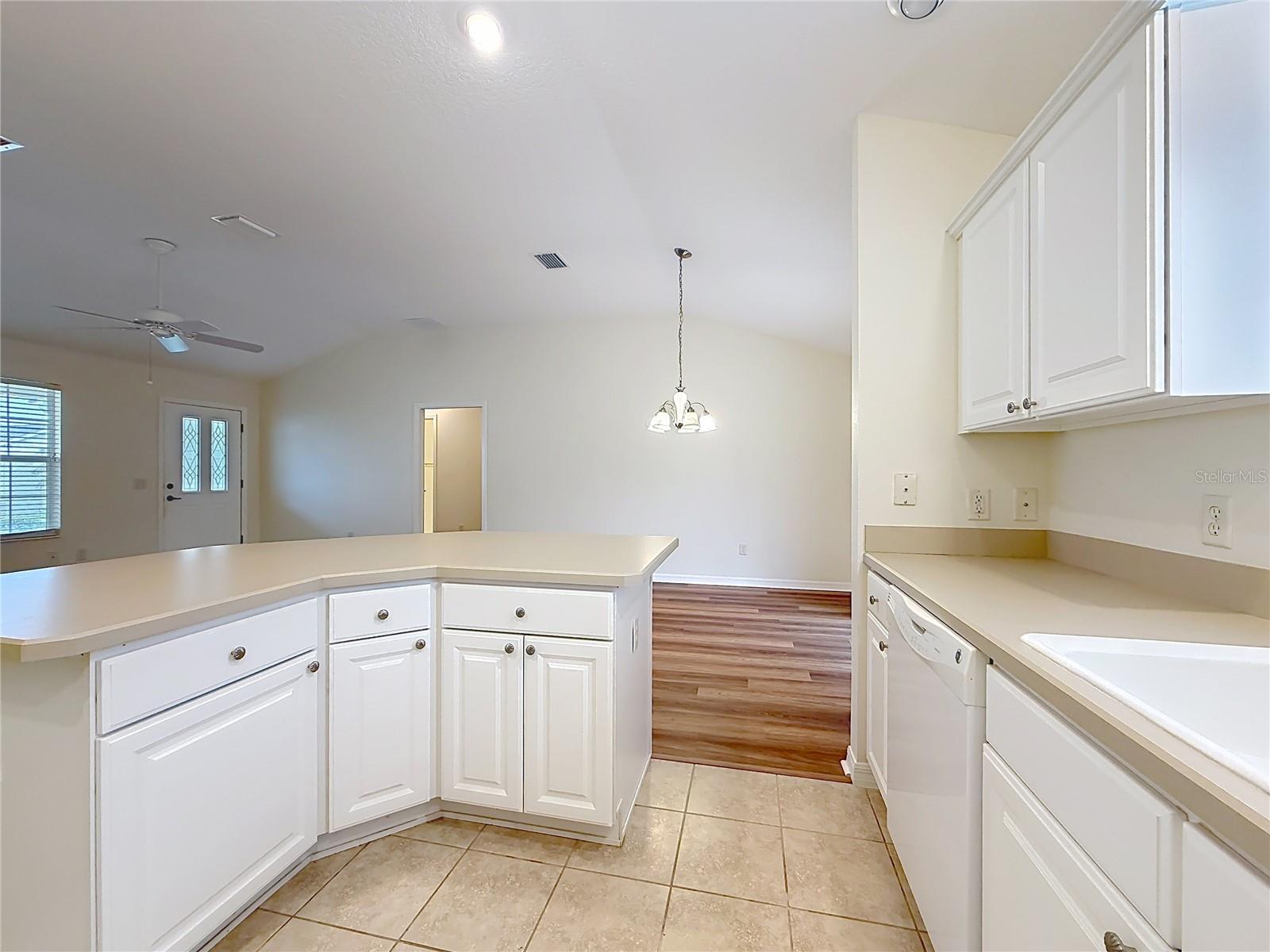 2530 FOXBRIDGE TER, THE VILLAGES, FL, 32162