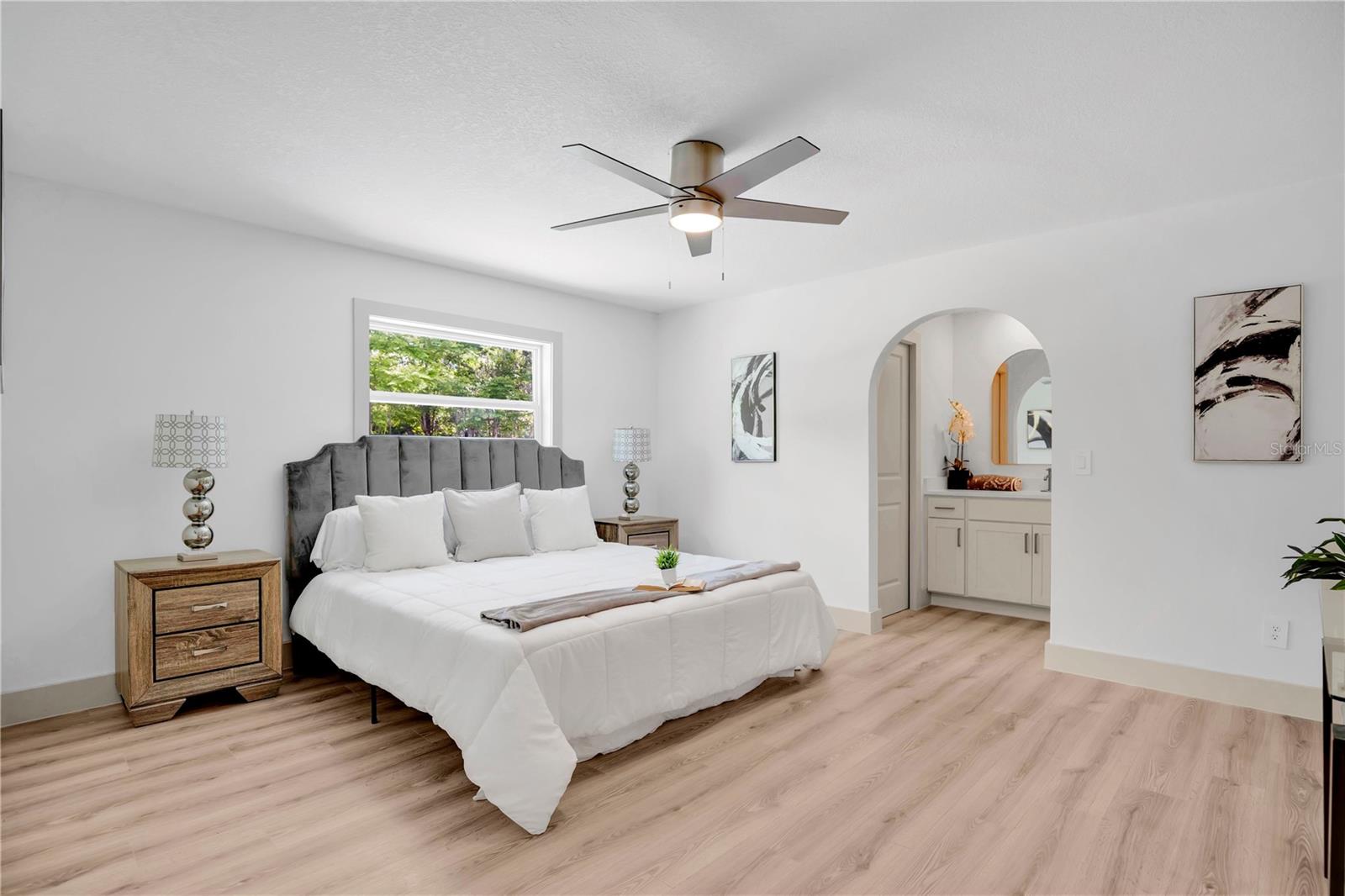 1675 N CLARA AVE, DELAND, FL, 32720