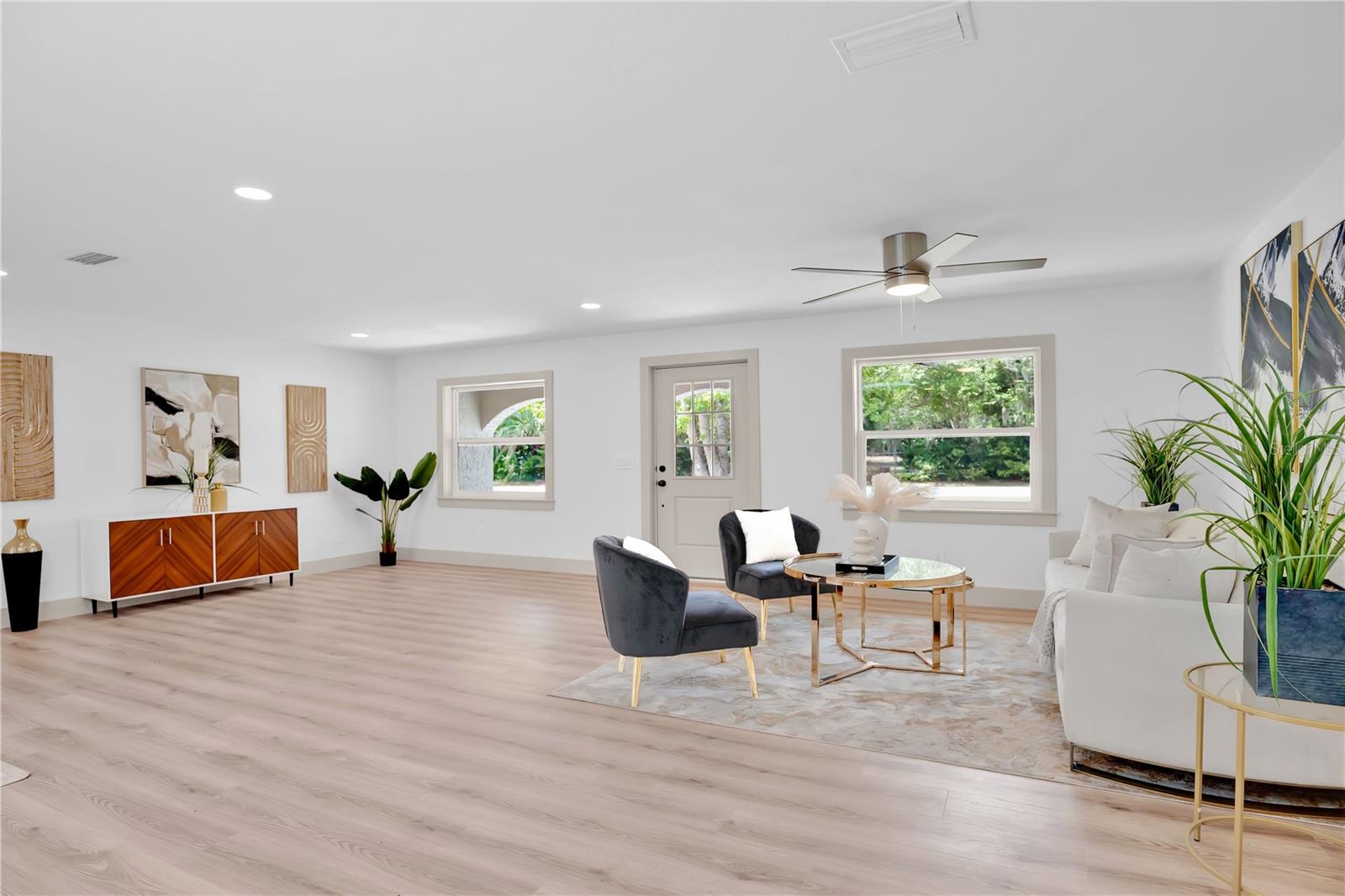 1675 N CLARA AVE, DELAND, FL, 32720