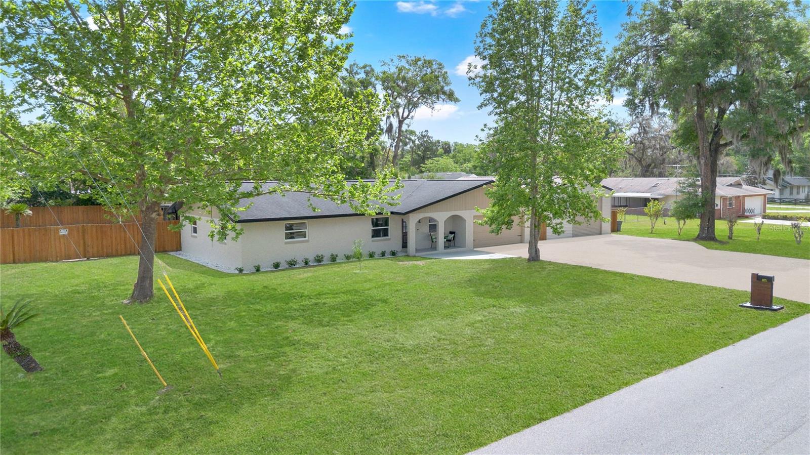 1675 N CLARA AVE, DELAND, FL, 32720