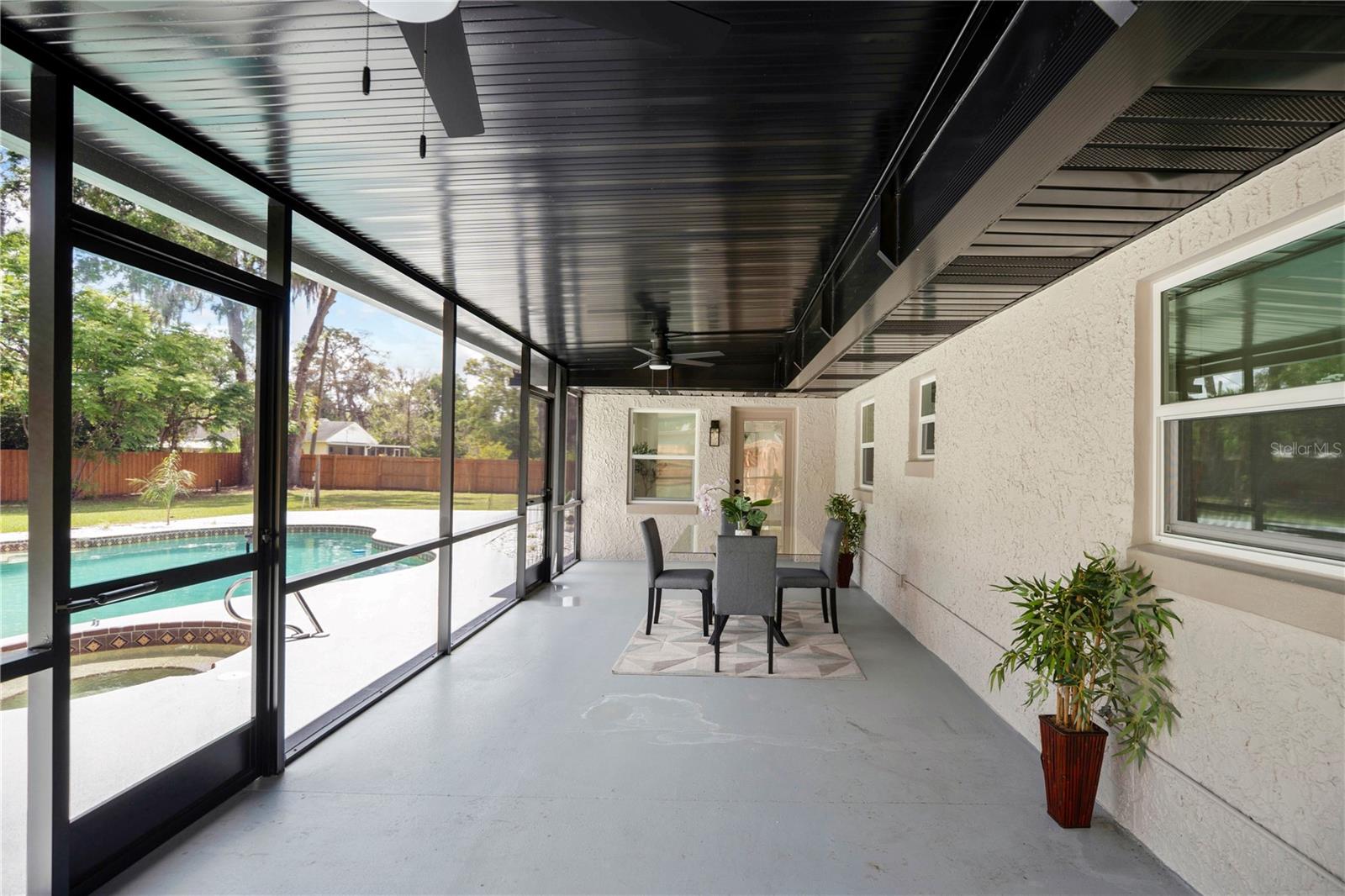 1675 N CLARA AVE, DELAND, FL, 32720