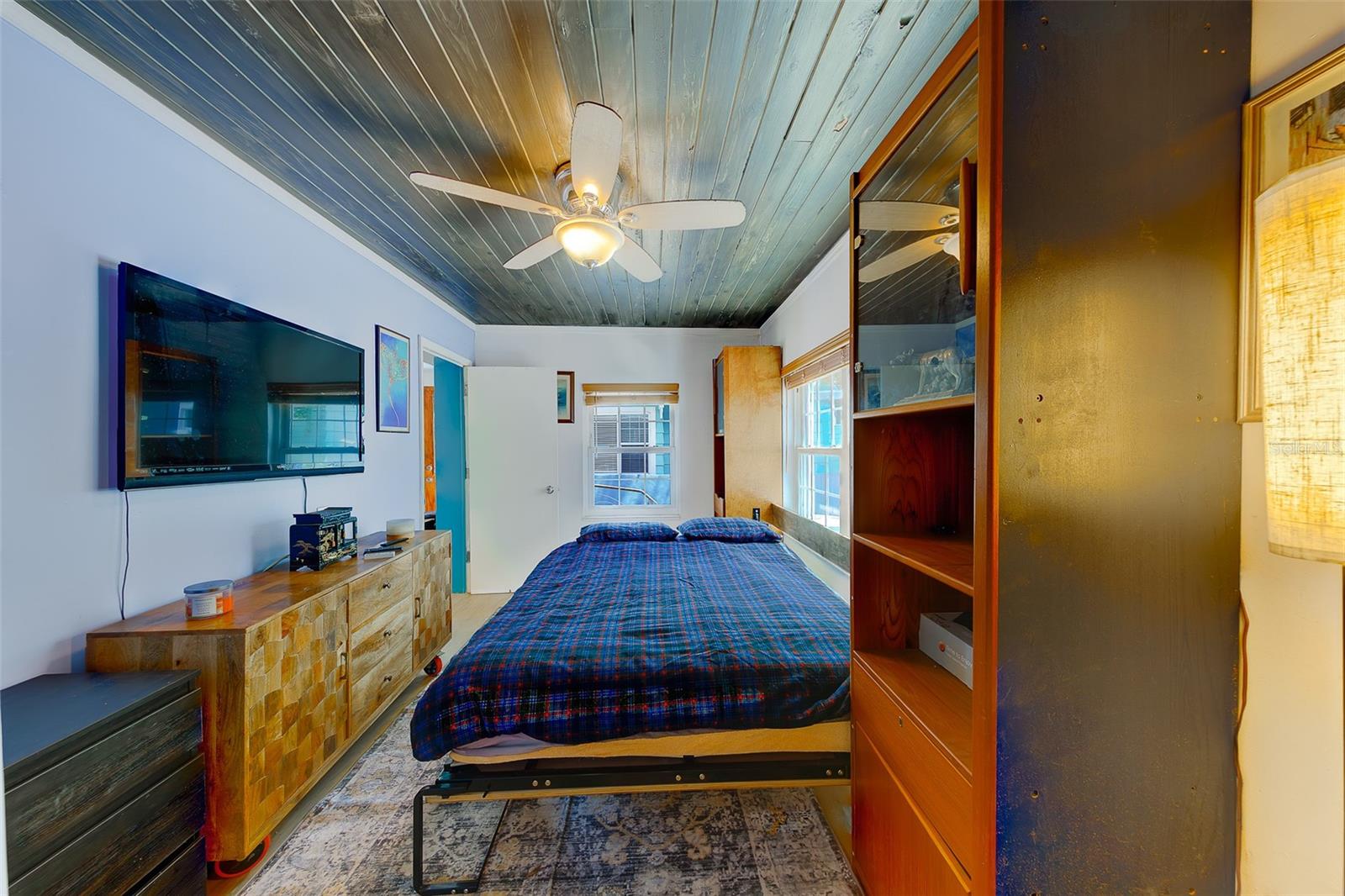 636 37TH AVE S, ST PETERSBURG, FL, 33705