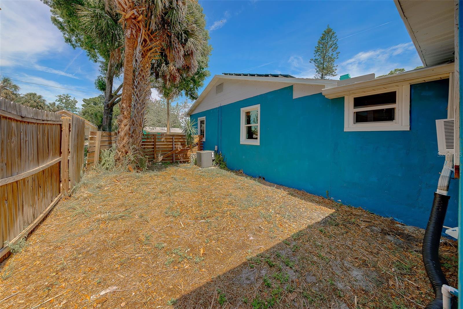 636 37TH AVE S, ST PETERSBURG, FL, 33705