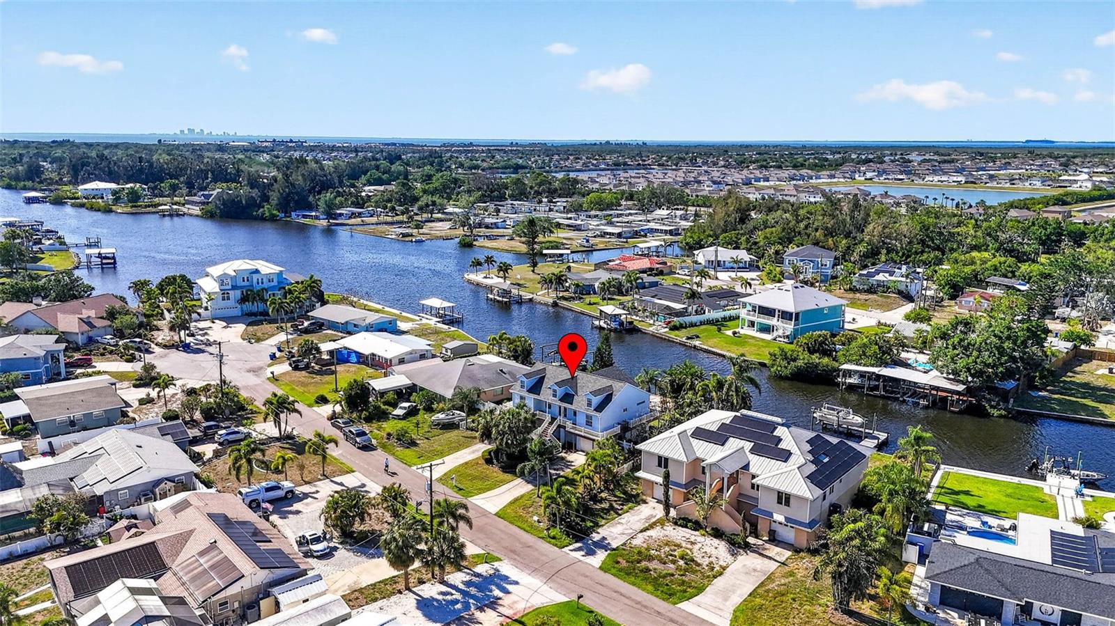 821 BLUE HERON BLVD, RUSKIN, FL, 33570