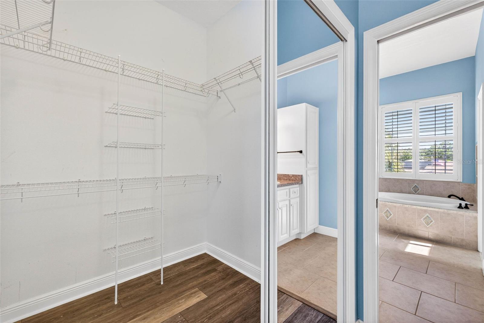 821 BLUE HERON BLVD, RUSKIN, FL, 33570