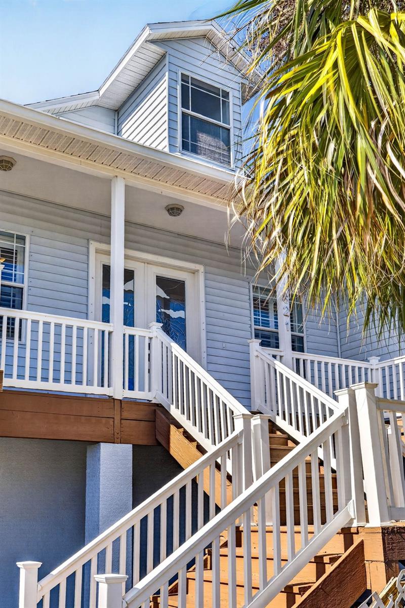 821 BLUE HERON BLVD, RUSKIN, FL, 33570