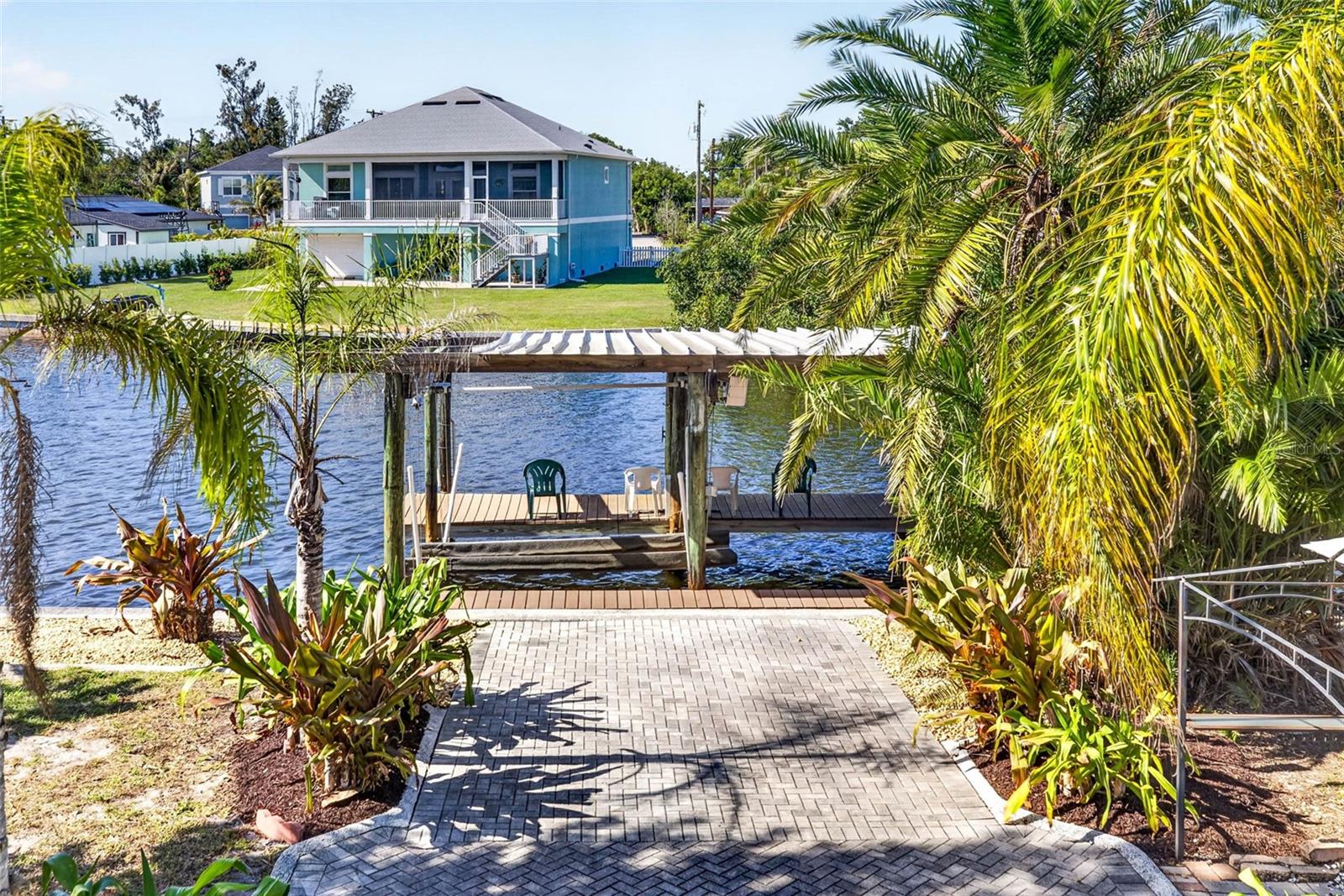 821 BLUE HERON BLVD, RUSKIN, FL, 33570