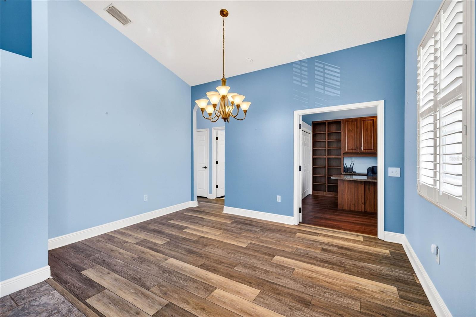 821 BLUE HERON BLVD, RUSKIN, FL, 33570