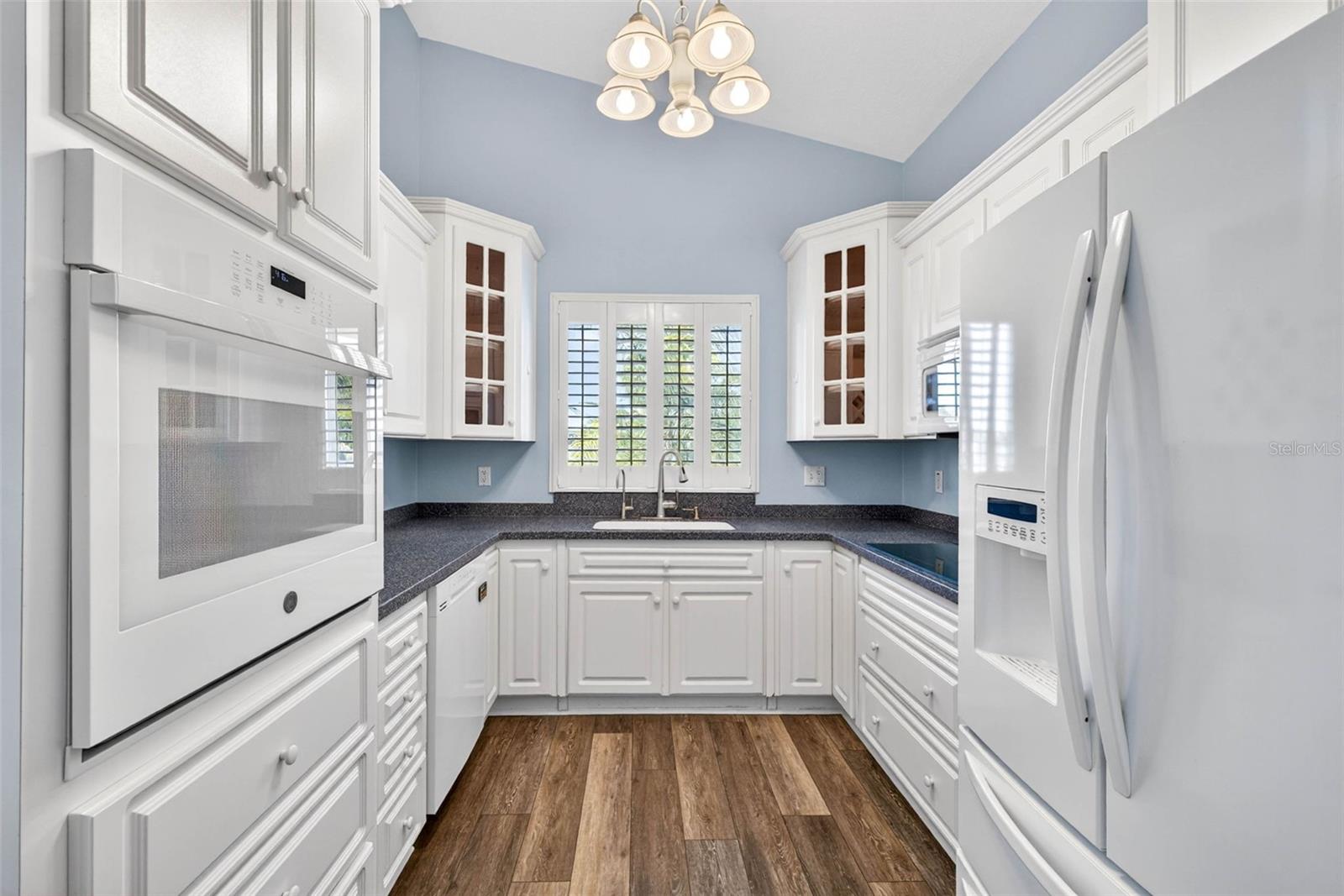 821 BLUE HERON BLVD, RUSKIN, FL, 33570