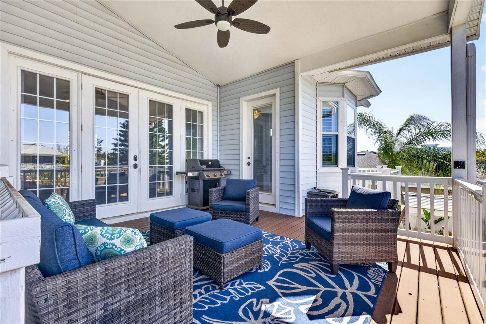 821 BLUE HERON BLVD, RUSKIN, FL, 33570