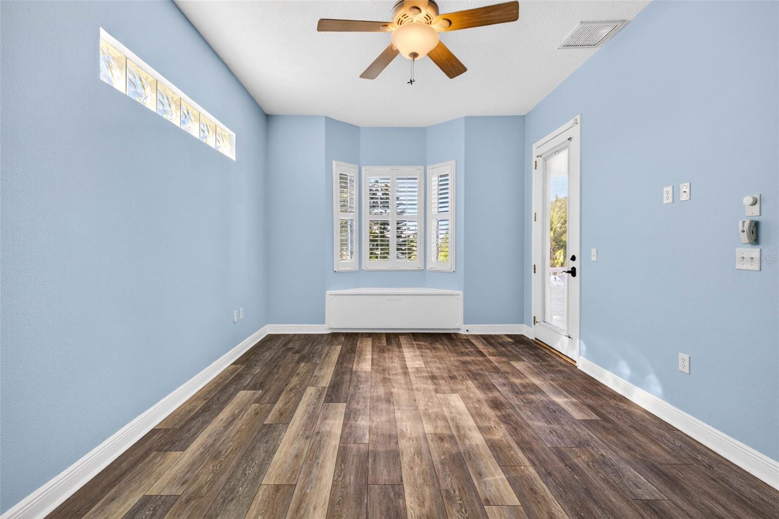 821 BLUE HERON BLVD, RUSKIN, FL, 33570