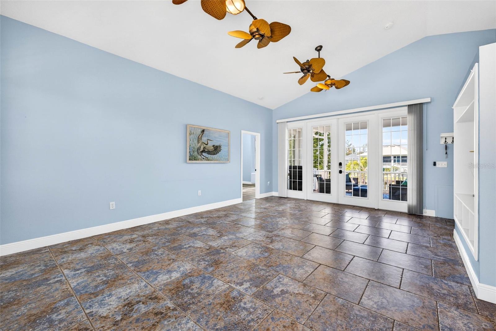 821 BLUE HERON BLVD, RUSKIN, FL, 33570