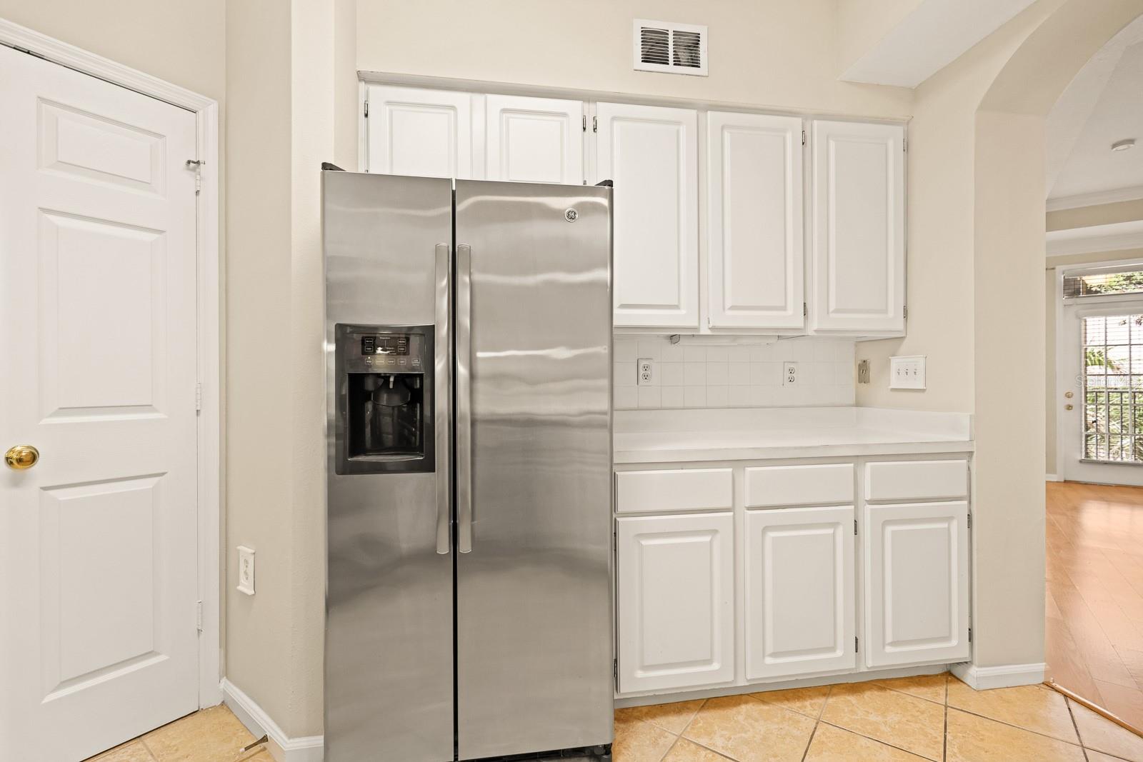 5302 BAY CLUB CIR, TAMPA, FL, 33607