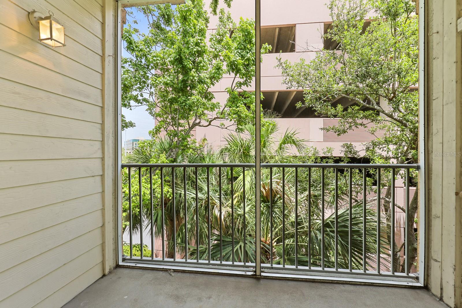 5302 BAY CLUB CIR, TAMPA, FL, 33607