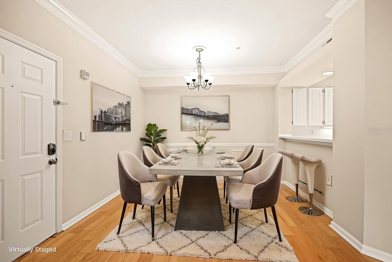 5302 BAY CLUB CIR, TAMPA, FL, 33607