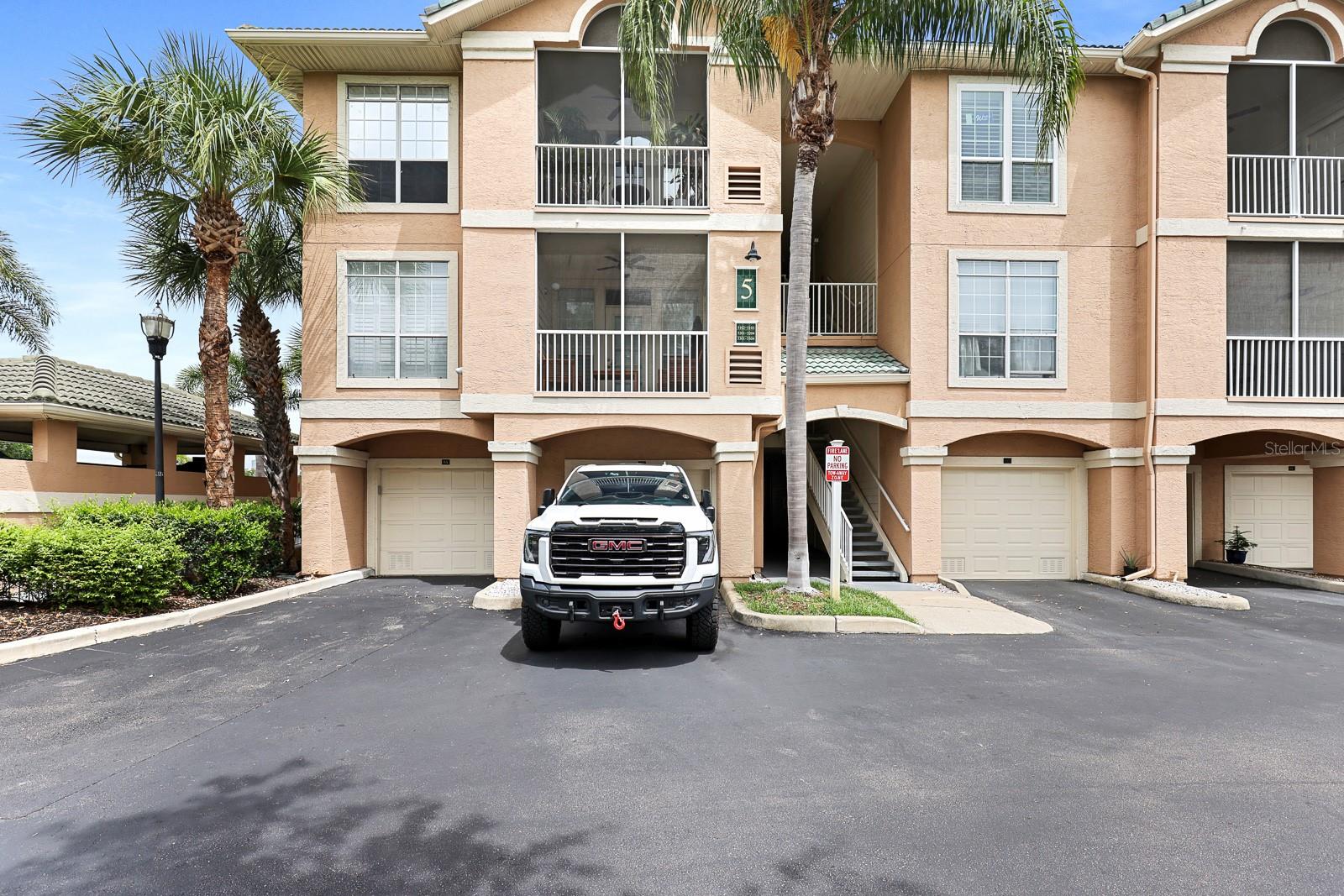 5302 BAY CLUB CIR, TAMPA, FL, 33607