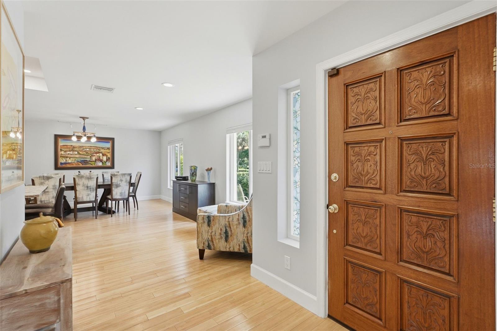 125 23RD AVE NE, ST PETERSBURG, FL, 33704