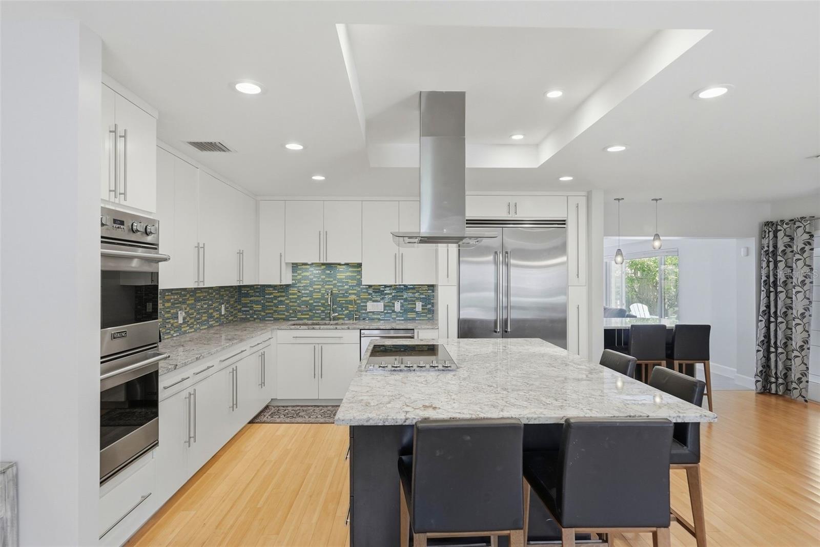 125 23RD AVE NE, ST PETERSBURG, FL, 33704